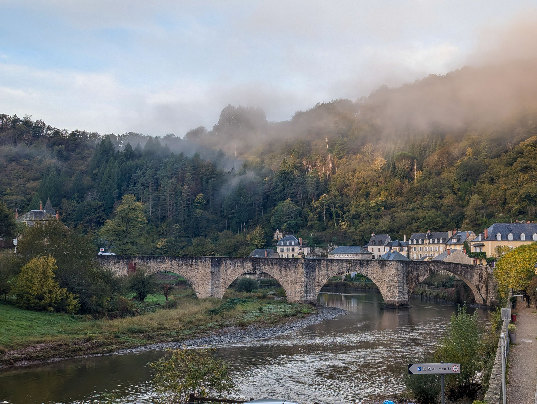 PXL_20241019_064002405.RAW-01.COVER.jpg