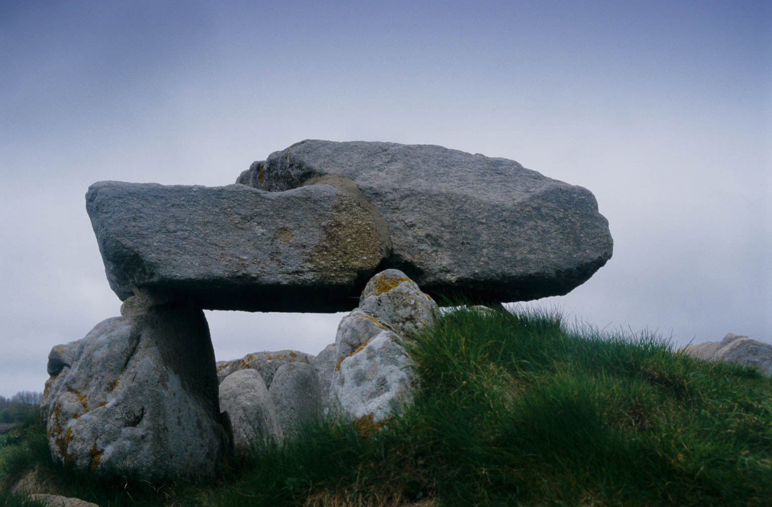 dolmen.jpg